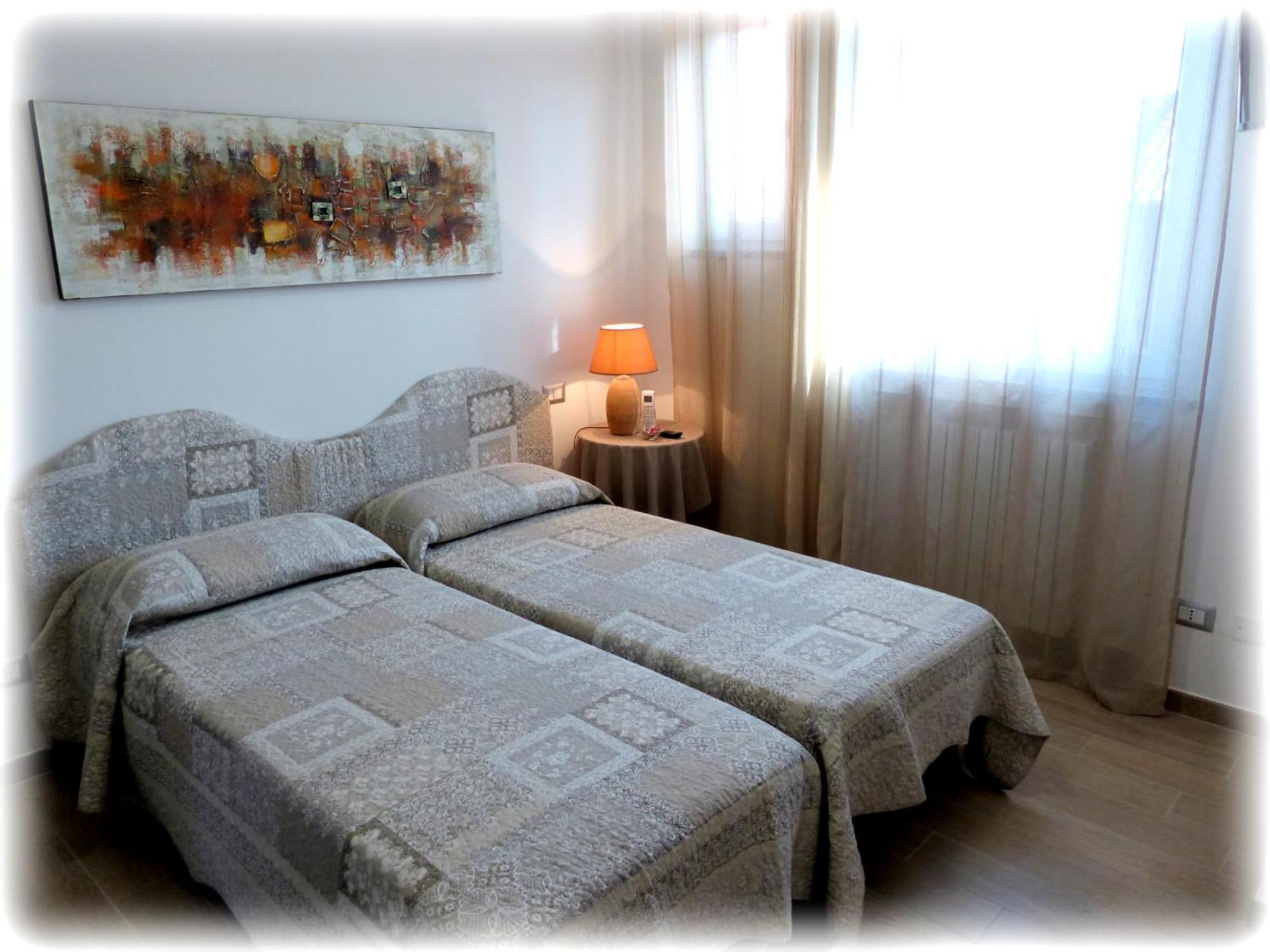 Marinella Guest House Cornale 객실 사진