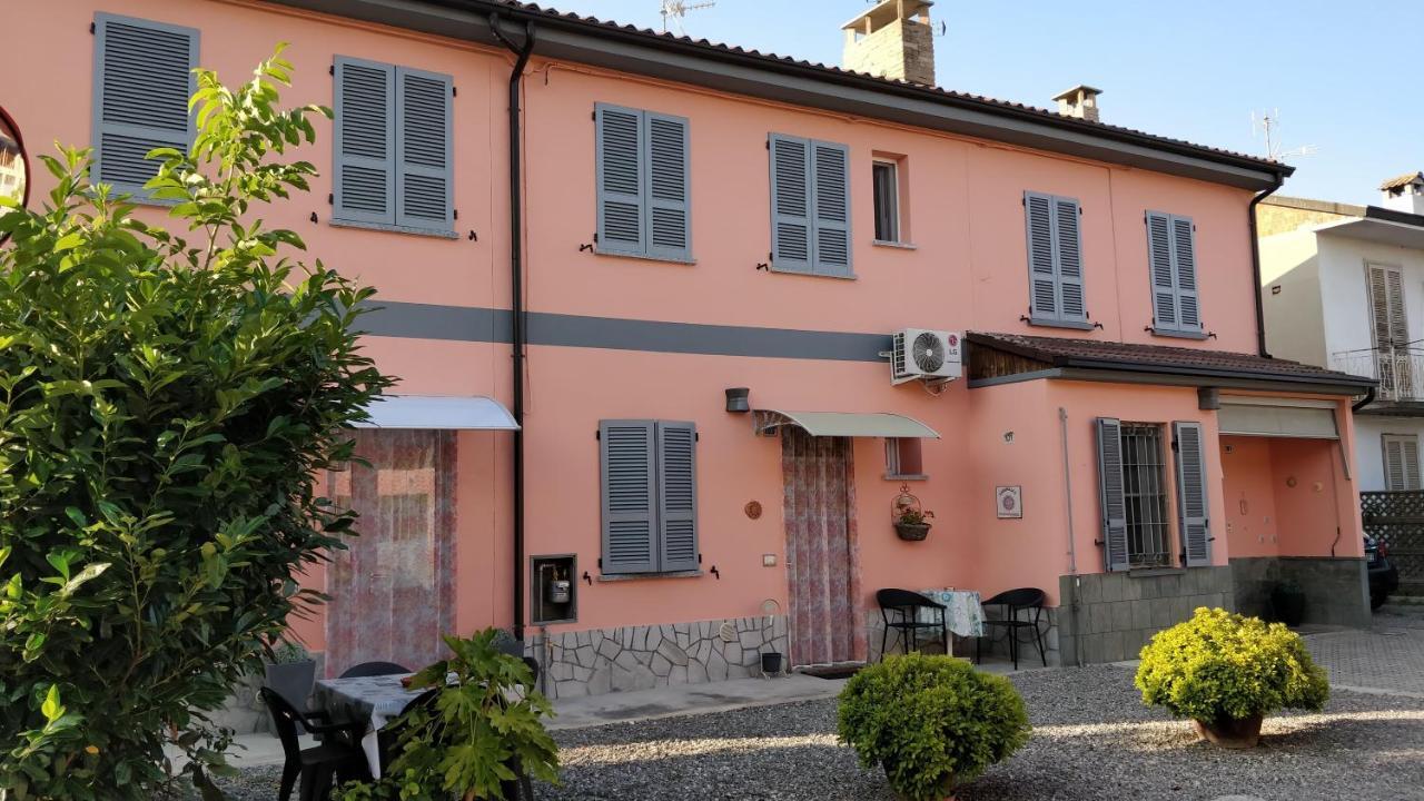 Marinella Guest House Cornale 외부 사진